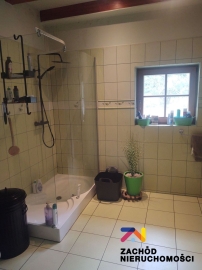 Ładny dom pod lasem!!!